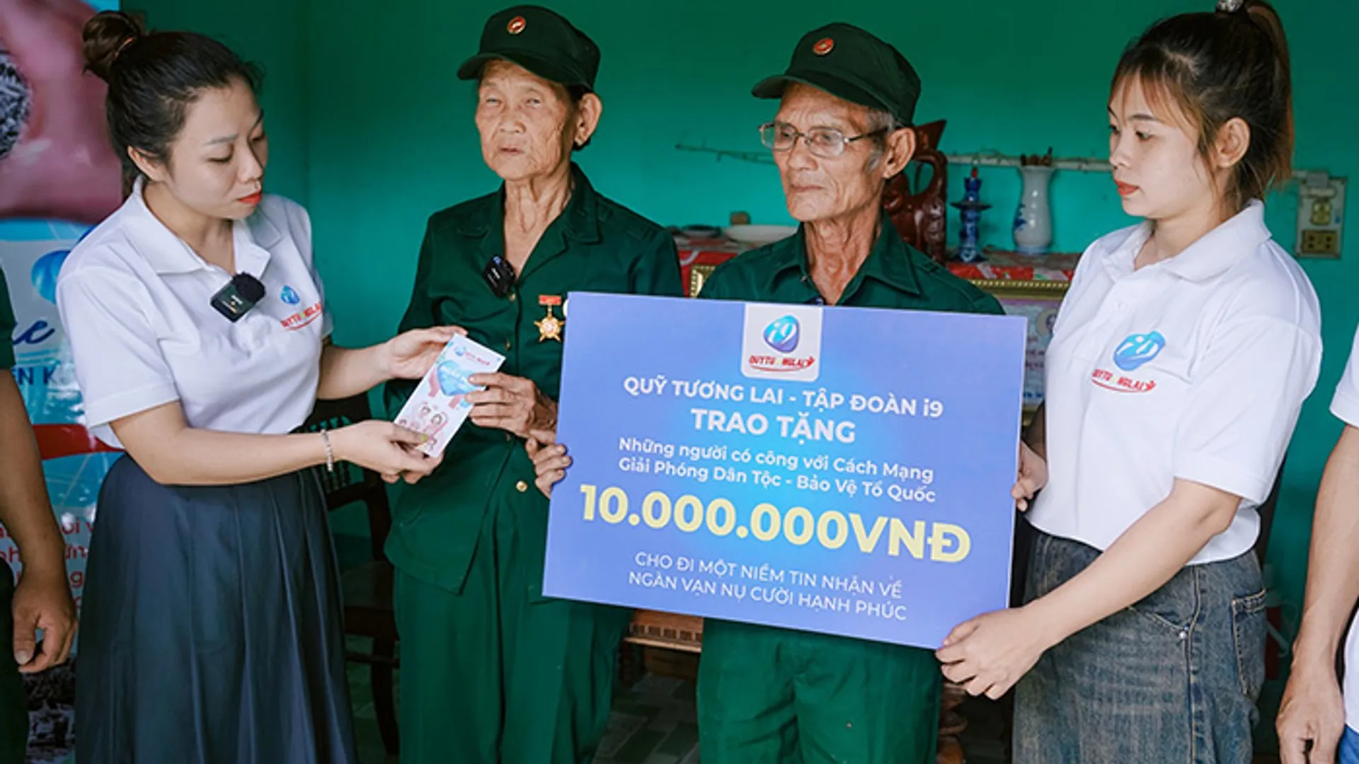 Hình ảnh đại diện cho phần câu hỏi thường gặp của F88bet, với biểu tượng hỏi đáp và giao diện chuyên nghiệp