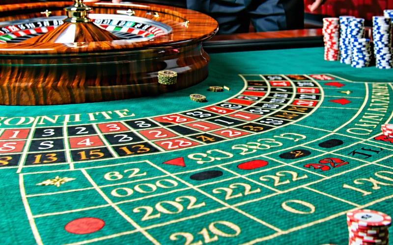 Hình ảnh bàn chơi Roulette trực tuyến với vòng quay tại F88bet